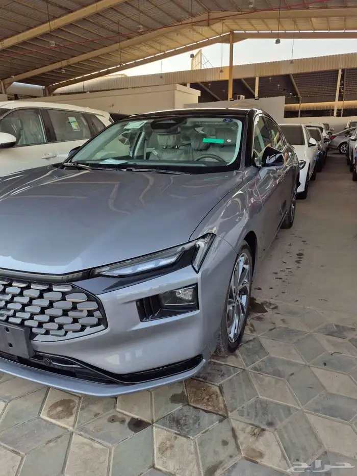 فورد تورس تيتانيوم 2026 1