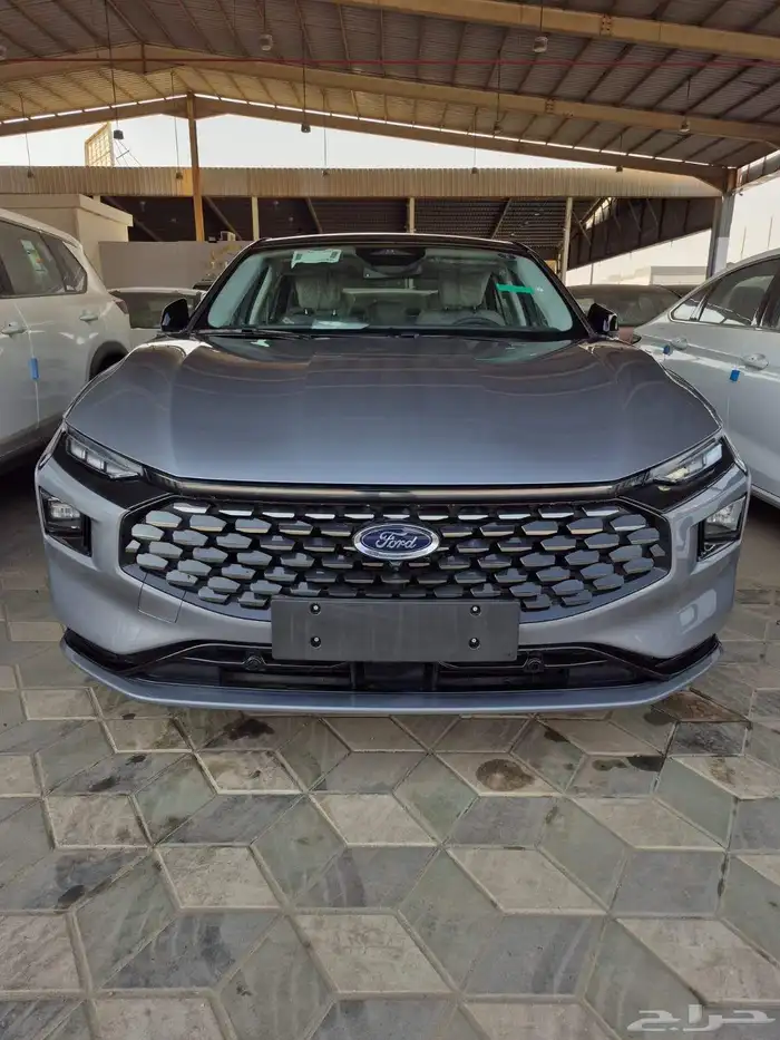 فورد تورس تيتانيوم 2026 7