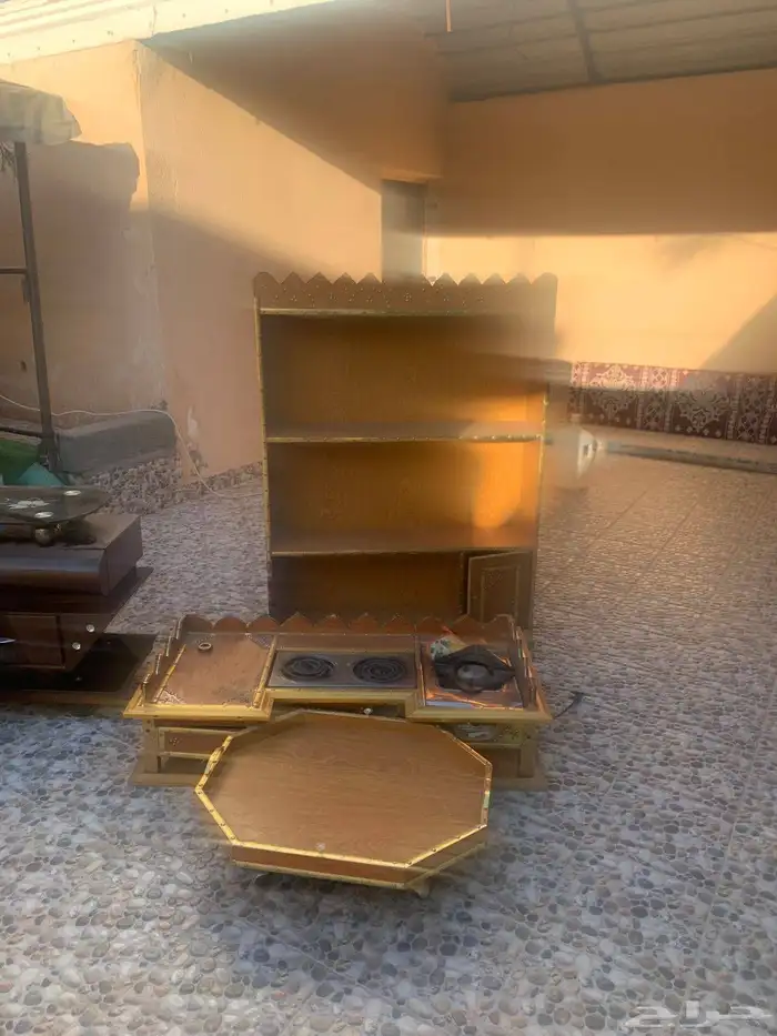 منقل ادلال مع غاز مع هيتر مع كبت دلال مع طاوله تلفزيون 1