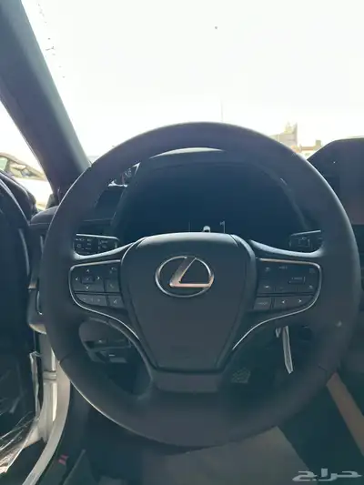 ux هايبرد 2025 index