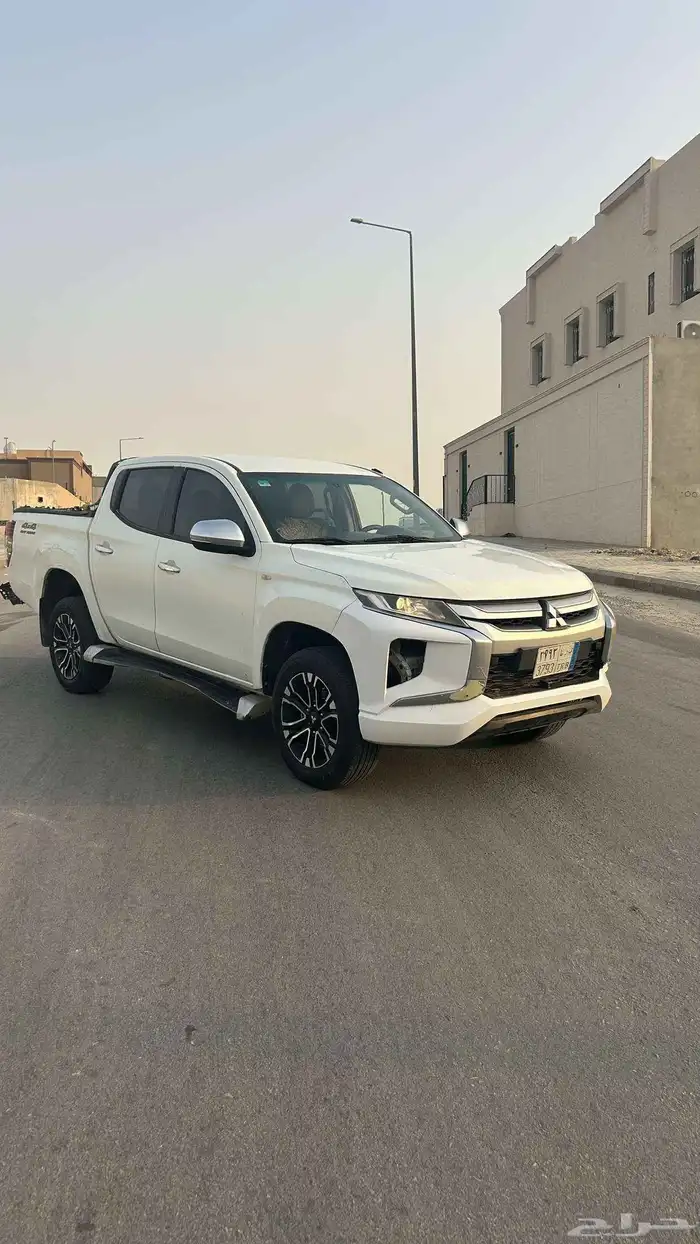 ميتسوبيشيL200فل كامل دبل كهرب مكيف خلفي مرايات كهرب قير عادي 23