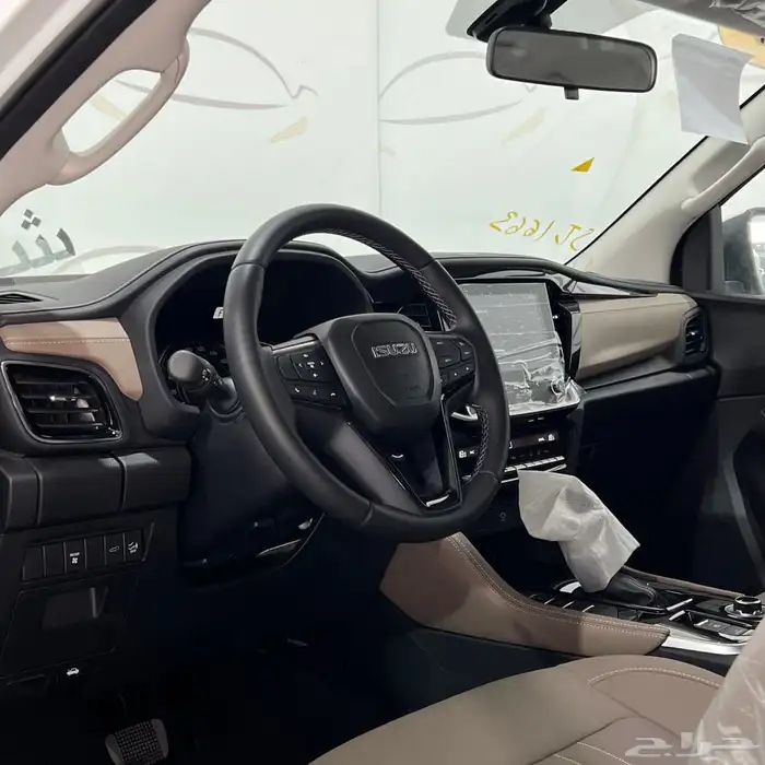 ايسوزو MUX فل كامل وارد العيسى موديل 2025 3