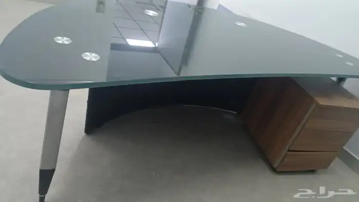 اثاث مكتبي مكاتب زجاج متين 8