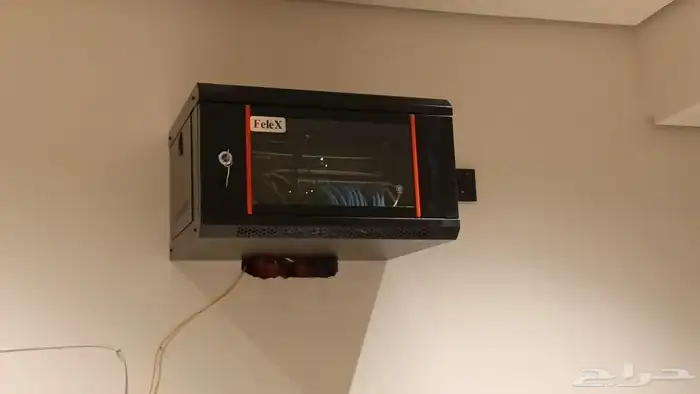 السلام عليكم يوجد لدينا توريد وتركيب كاميرات مراقبه وانتركم 2