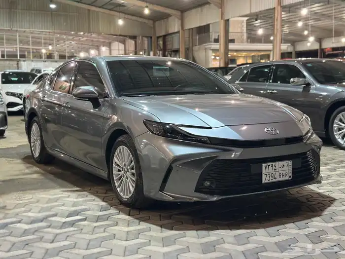 تويوتا كامري 2025 E بلس شبه جديد 2