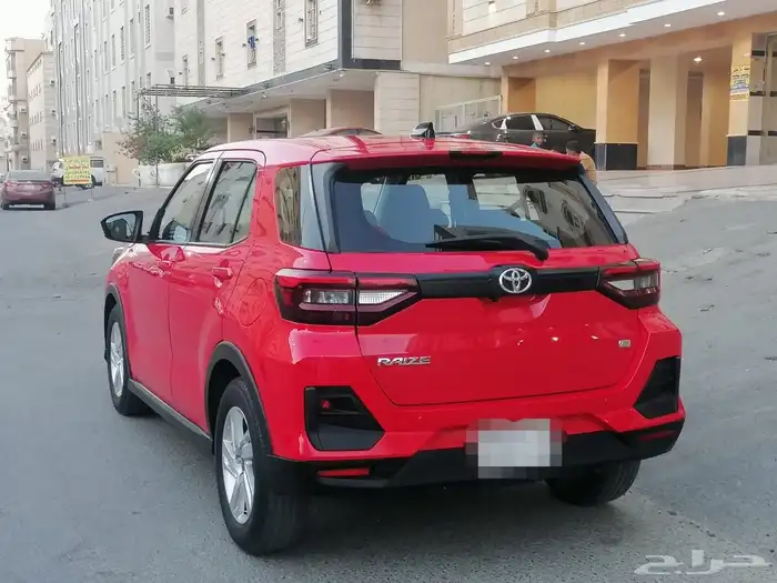 للبيع تويوتا رايز الموديل 2023 بحالة ممتازة جدا 11
