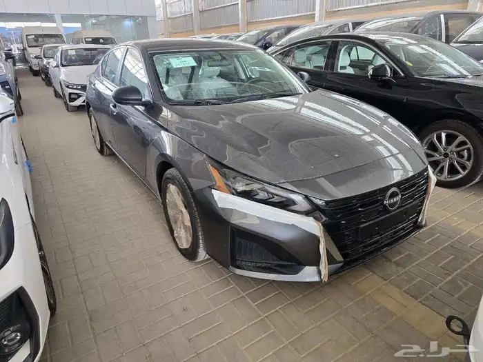 نيسان التيما 3