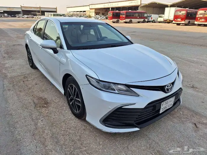 تويوتا كامري 2023 فئه LE 1