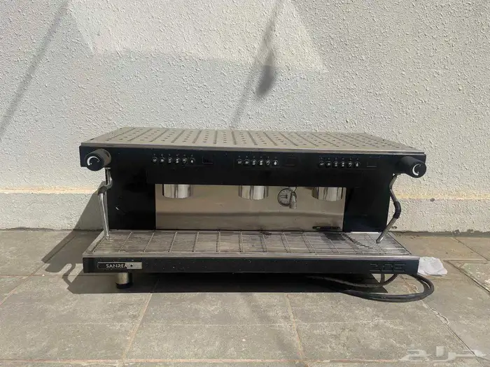 مواصفات مكينة سانريمو زوي 3 مجموعات   مزودة بثلاث مجموعات وع 1