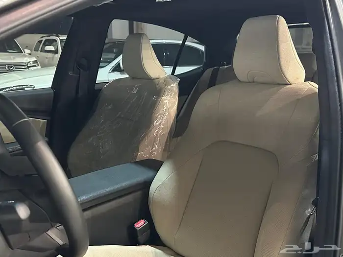 تويوتا كامري 2025 E بلس شبه جديد 9