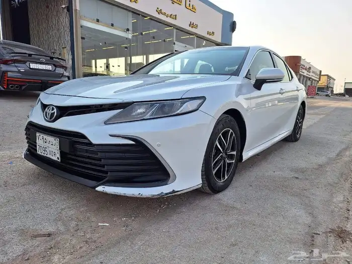 تويوتا كامري 2023 فئه LE 6
