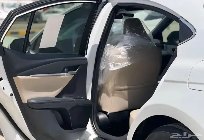 تويوتا كامري Le بنزين 2025 ( ندعم جميع البنوك ) 23