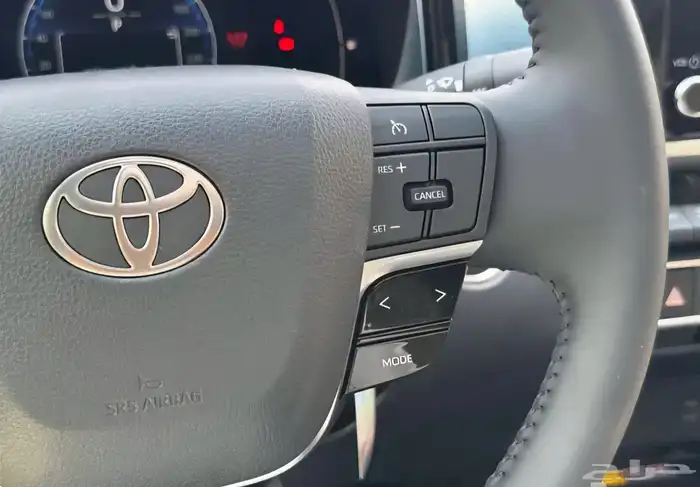 تويوتا كامري Le بنزين 2025 ( ندعم جميع البنوك ) 12