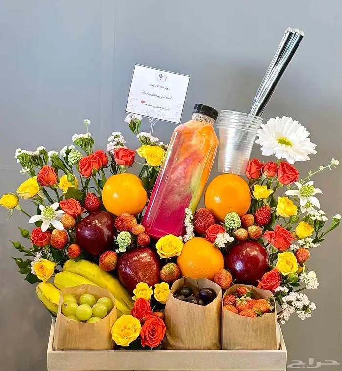 تنسيق فاكهة مع ورد 0