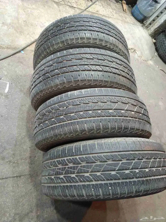 كفرات مستعمل اسكويا نضيفه كرت الدعسه فل مقاسه 275 65 18 6