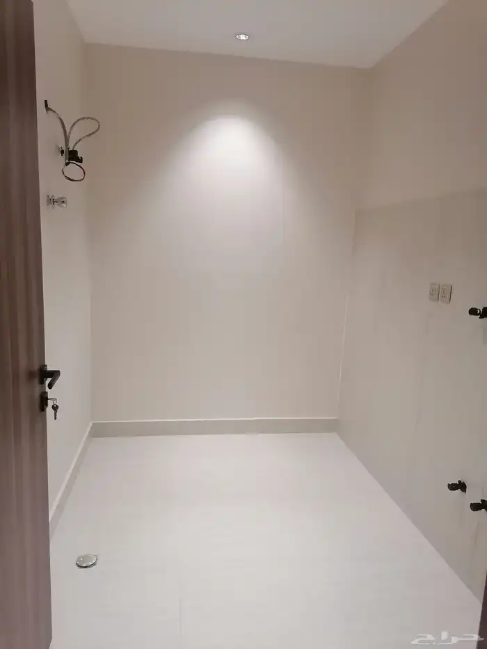 للبيع دور جديد مساحته 500م بمخطط الشروق الإسكان 17