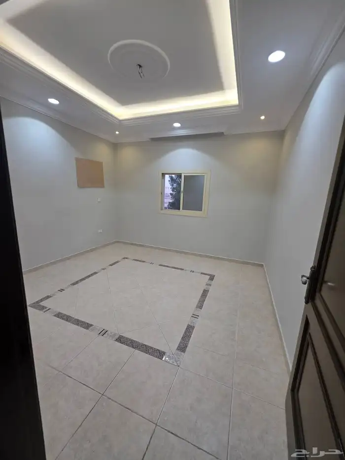 شقه 4غرف مجدده للايجار حي المنار 9