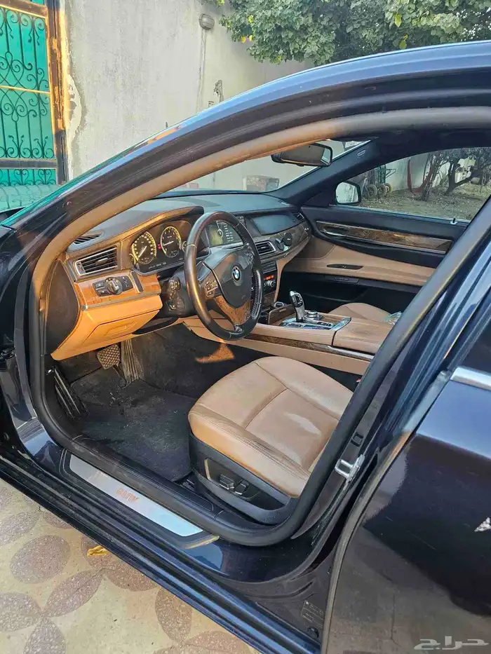 سياره بي ام دبليو للبيع BMW 2012 740Li 12