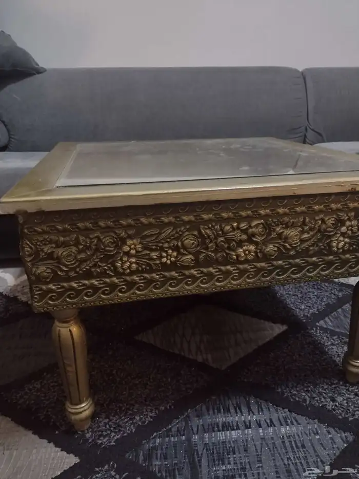 طاولة ضيافة خشبية 0