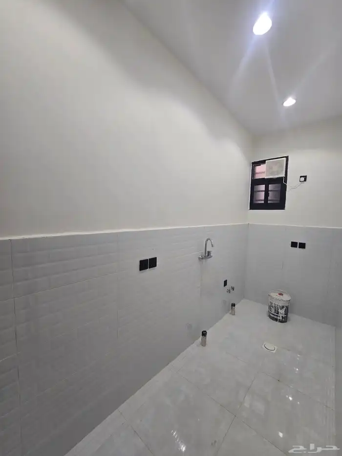 للبيع روف 620 الف وسط الخدمات 46