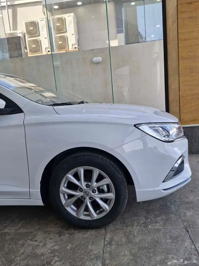 MG5 استندر2025 3