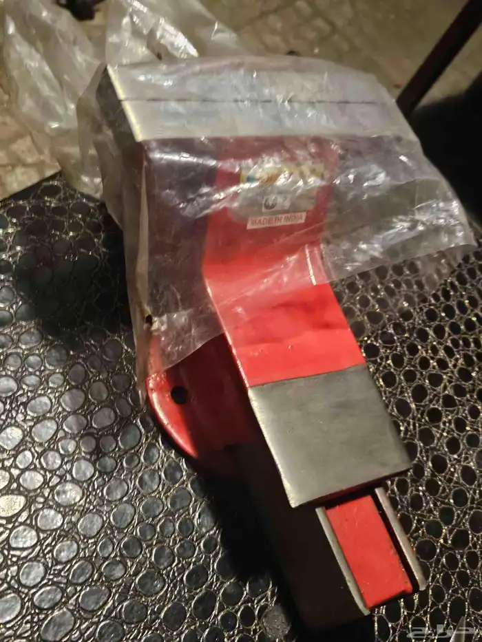 ملزمة حديد 6 بوصه 4