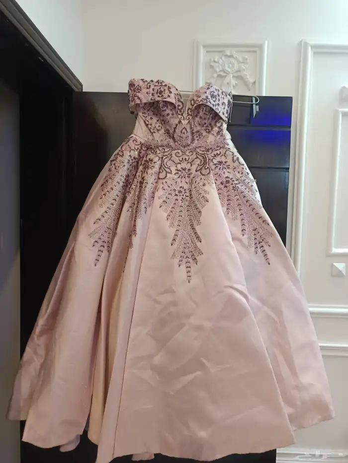 drasses for sale in hole sale price very low price 8