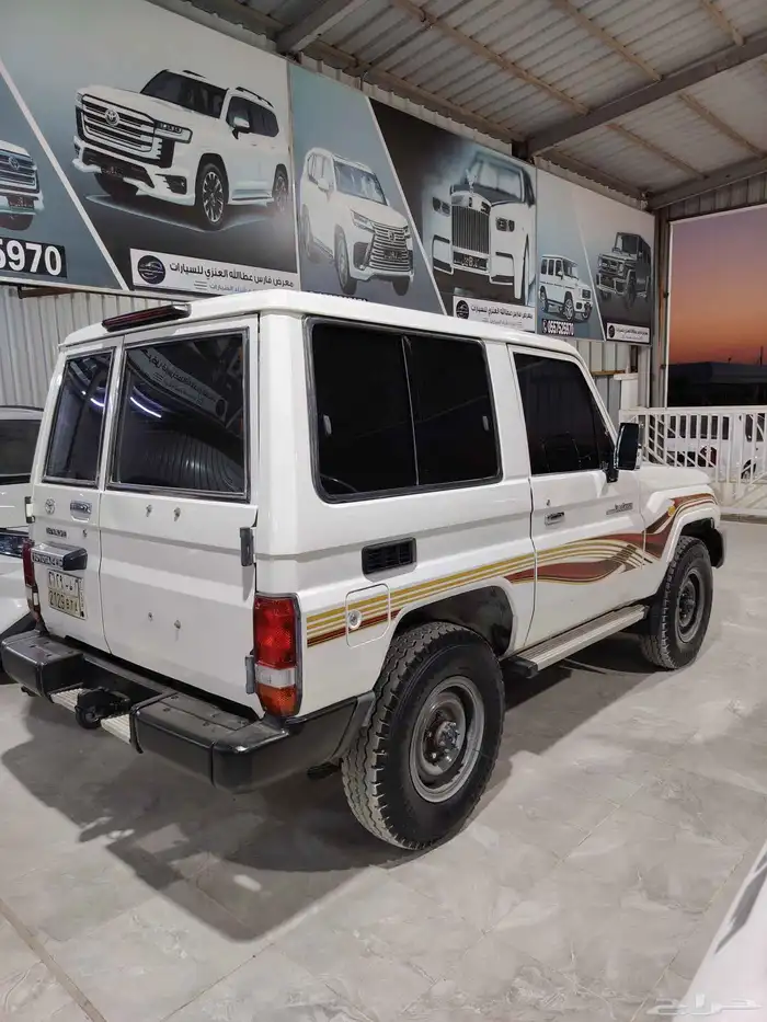 تويوتا جيب ربع 2009 4