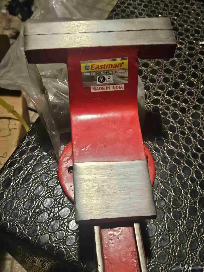 ملزمة حديد 6 بوصه 3