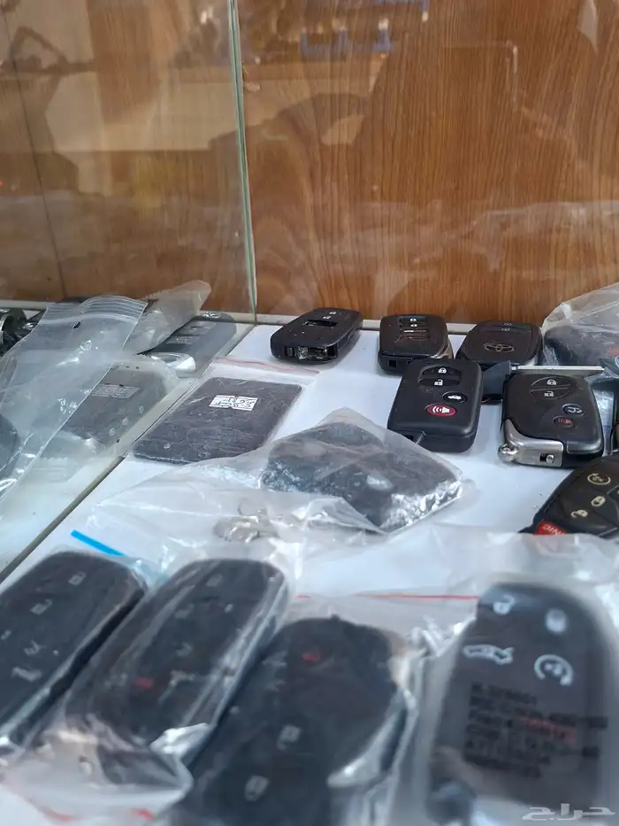 محل مفاتيح الواحه فتح ابواب شقق سيارات برمجة 5