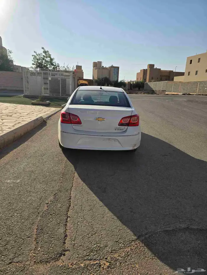 سيارة شيفروليه كروز 2017 بحالة ممتازة 2