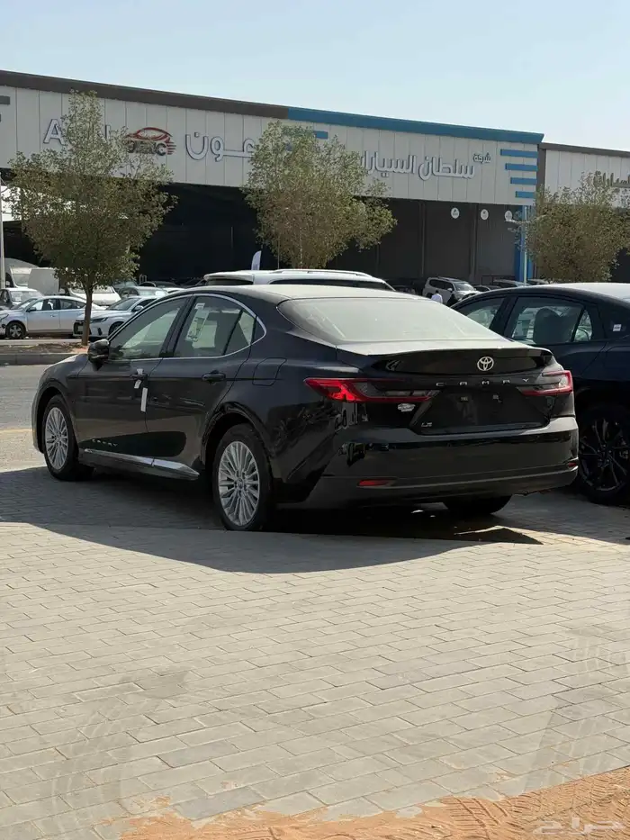 كامري 2025 نص فل بعدة ألوان كاش و بنك ب افضل الاسعار 3