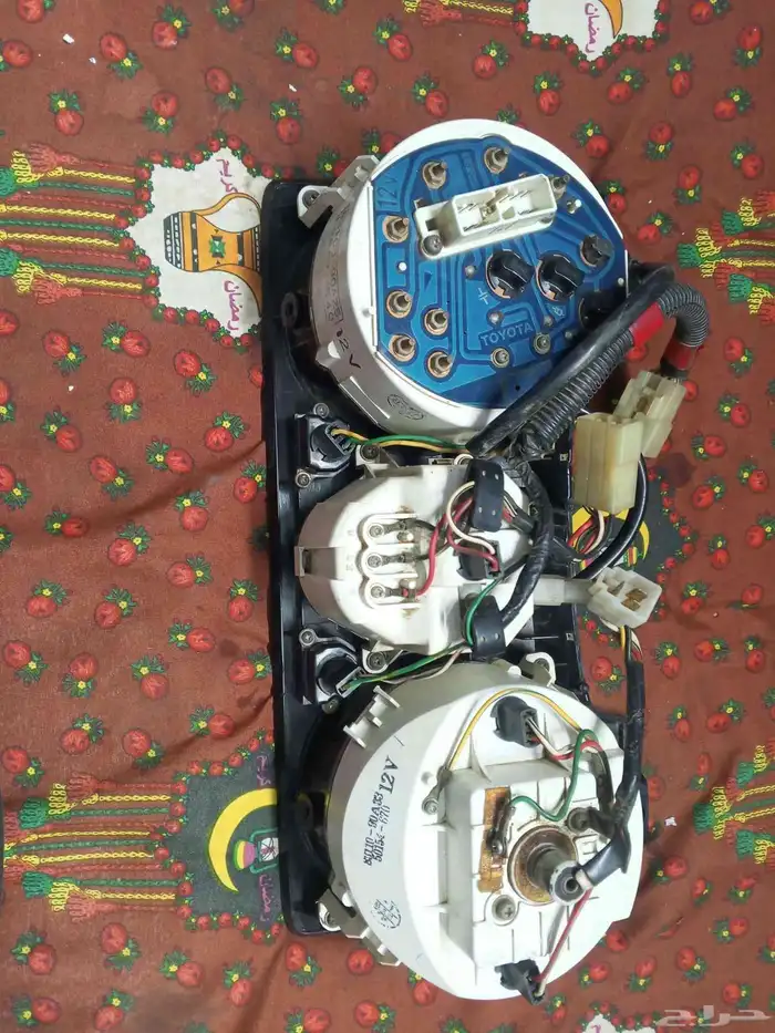 عداد صالون لاندكروزر 82نظيف جدا وكالة 0