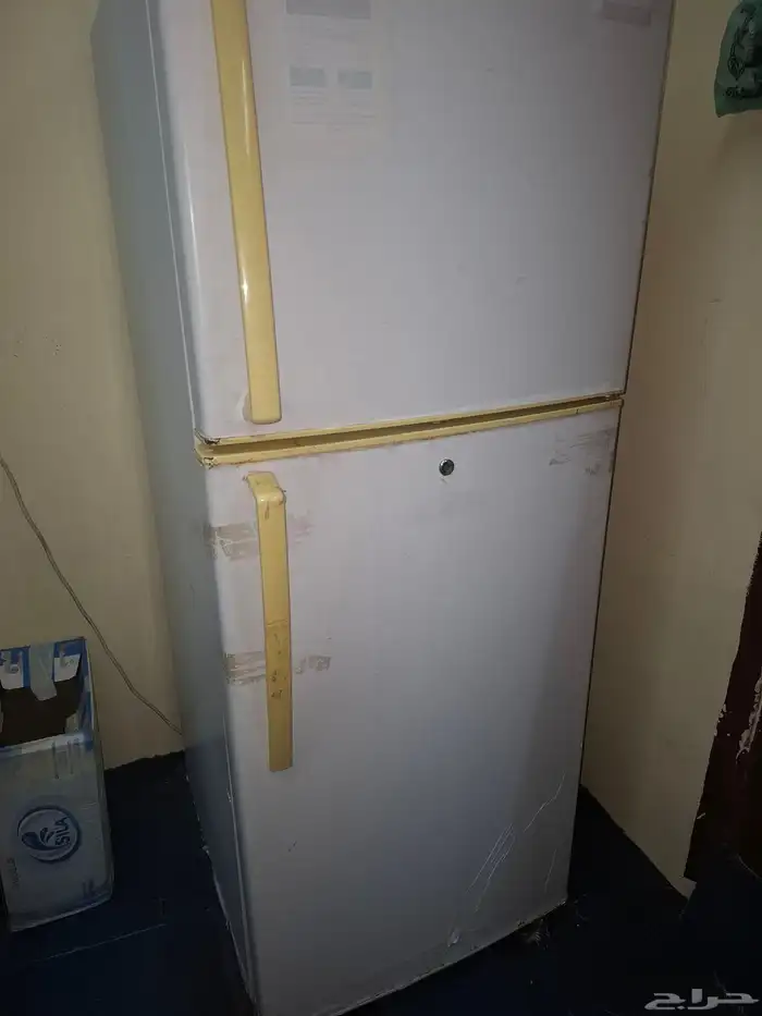 ثلاجة للبيع 1