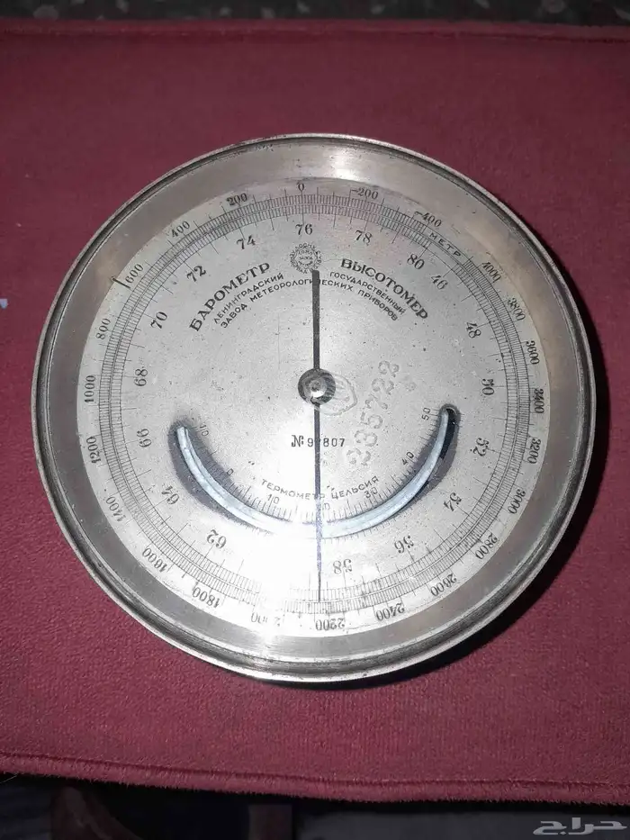 بارومتر قديم 0