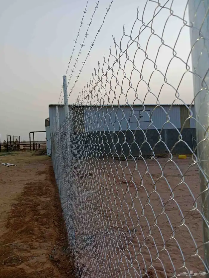 نقوم بتركيب وتوريد جميع انواع الشبوك ملاعب مزارع كسرات 5