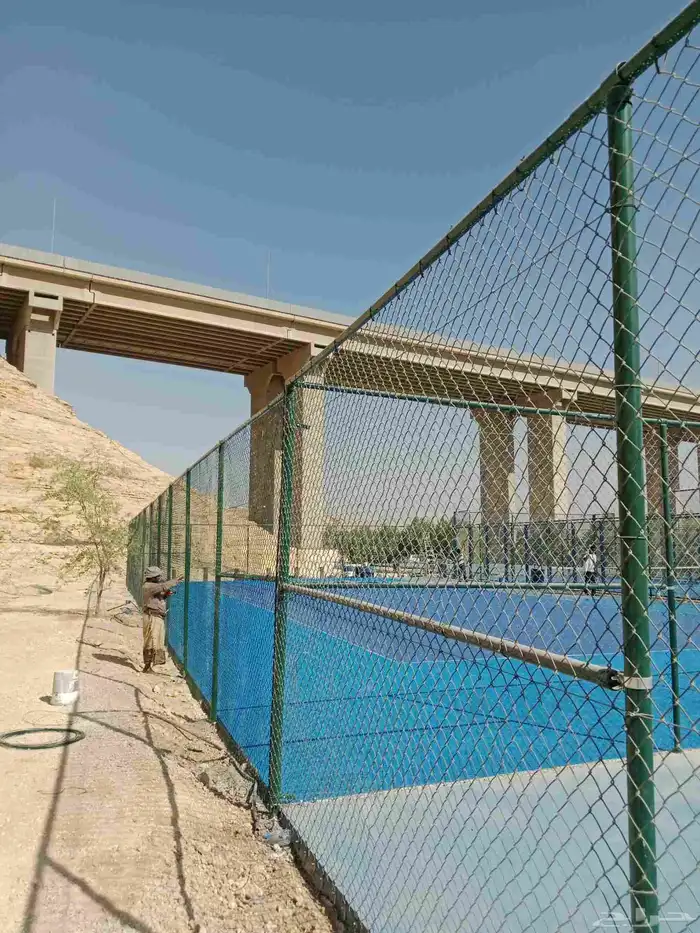 نقوم بتركيب وتوريد جميع انواع الشبوك ملاعب مزارع كسرات 2