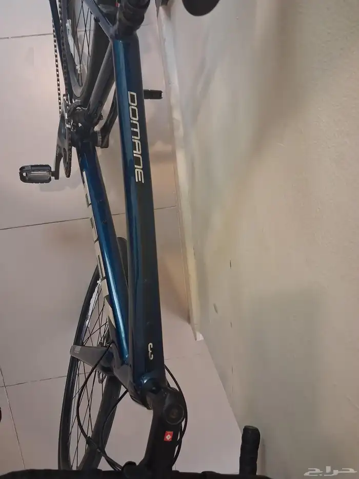 Trek Domane AL3 Disc Bike for sale only 6