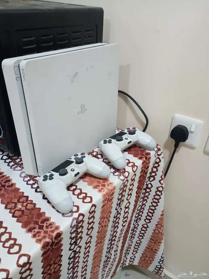 جهاز PS4 slim 4