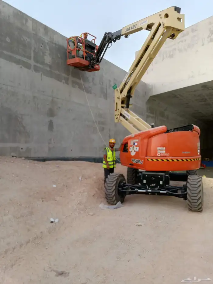 ابو احمد لتاجير المعدات الثقيله كرينات جميع انواعها 3