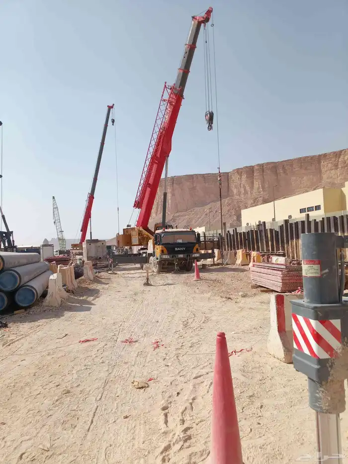 ابو احمد لتاجير المعدات الثقيله كرينات جميع انواعها 5