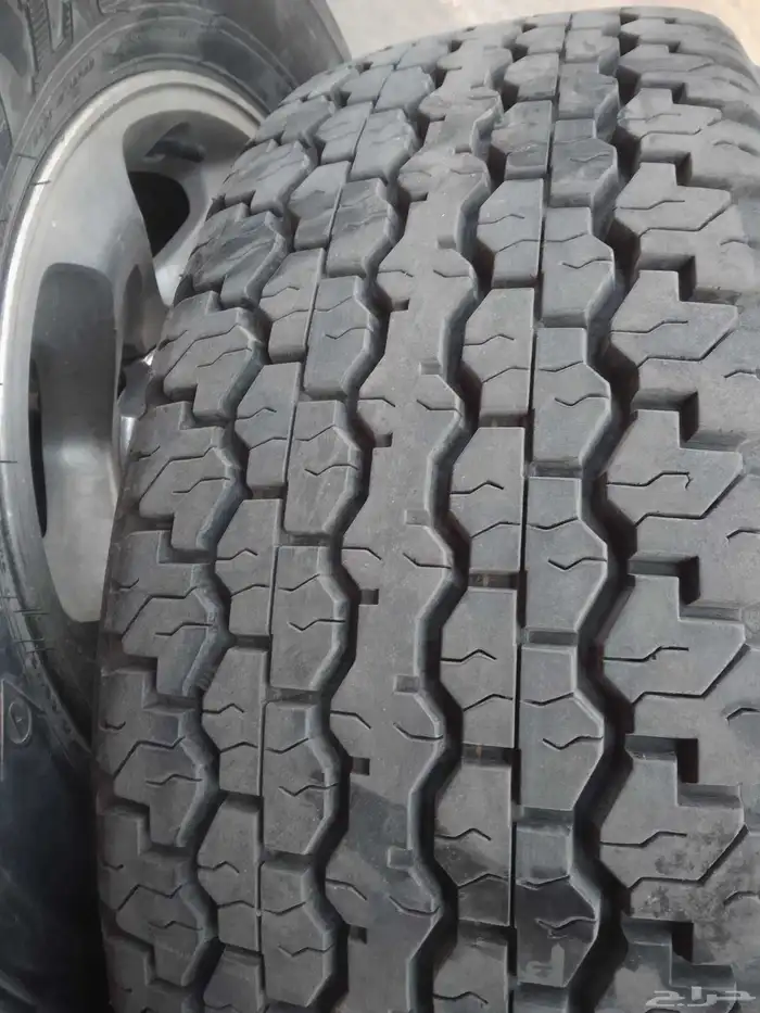 كفرات دنلوب رفرف بجنوط رفرف وكاله عدد خمس حبات 5