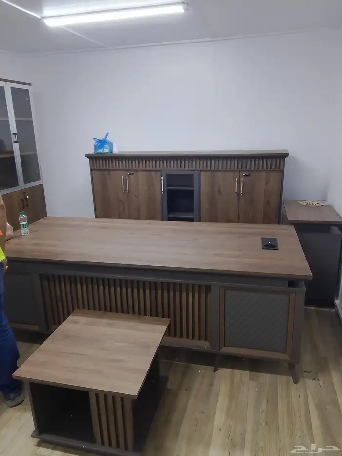 خدمة عملاء 24 ساعة   مكاتب ادارية  مكاتب كراسي  اثاث مكتبي 2