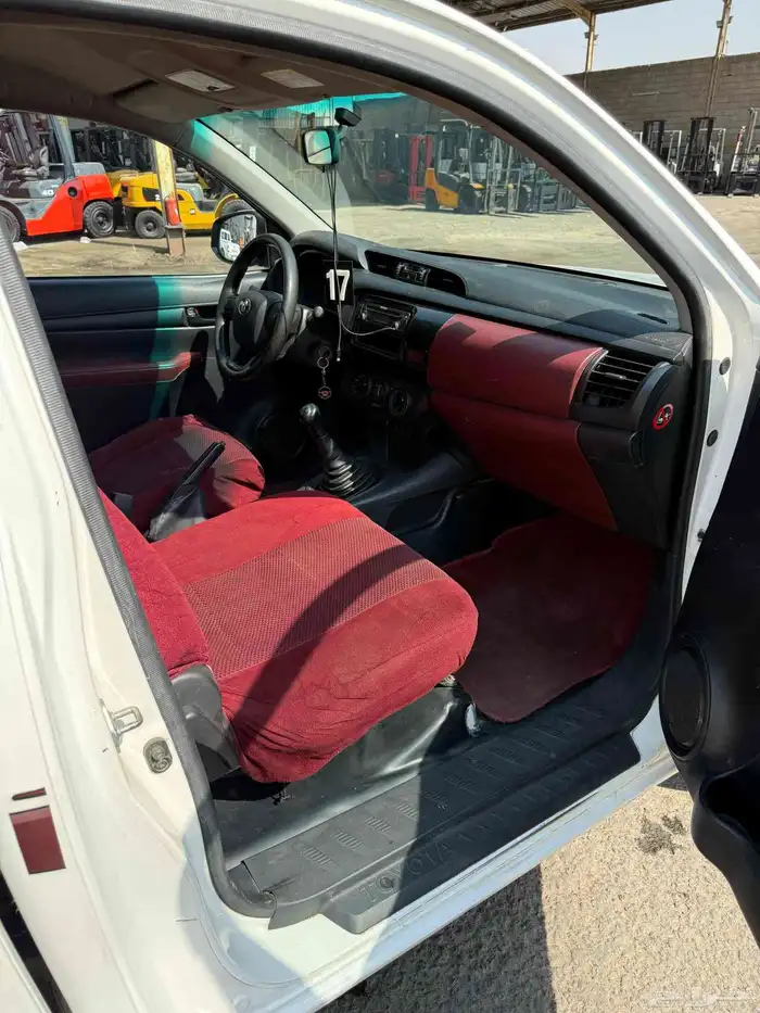 وانيت تويوتا موديل 17 7