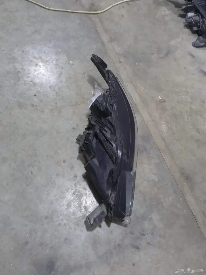 شمعه يسار ميتسوبيشي متسوبيشي 2020-2025 2