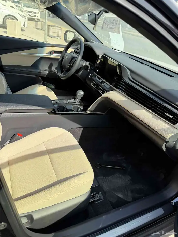 كامري 2025 نص فل بعدة ألوان كاش و بنك ب افضل الاسعار 9