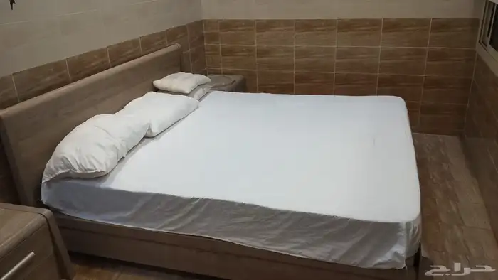 غرفة نوم 3قطع مع المرتبة على السوم 0