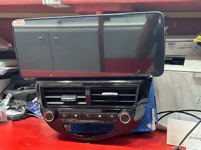 متوفره شاشة اكسنت بشكل جديد من 2012 لين 2016 0