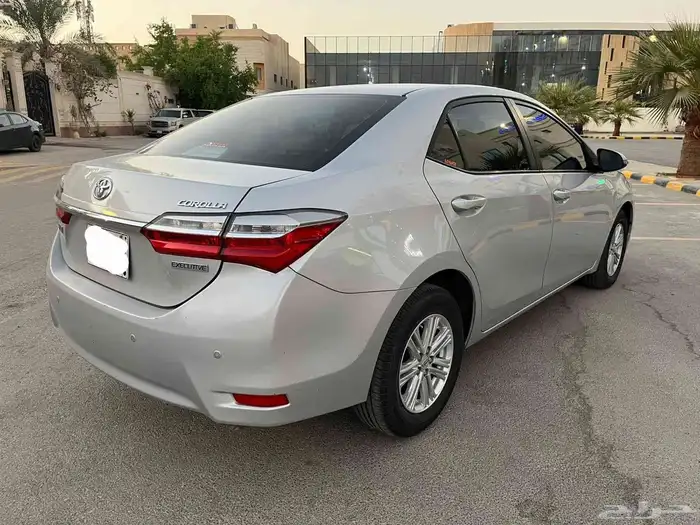 كورولا 2018 بحالة الوكالة عداد قليل 4