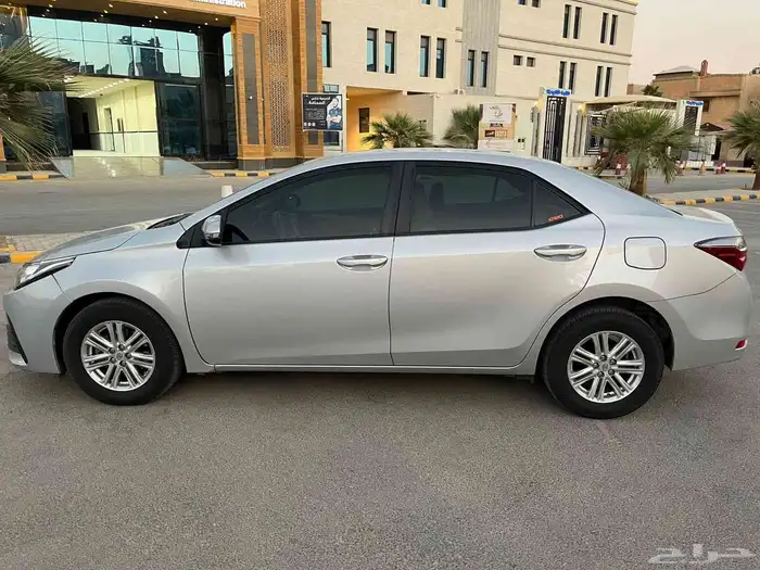 كورولا 2018 بحالة الوكالة عداد قليل 1